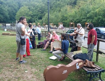 eZezi stage musica popolare